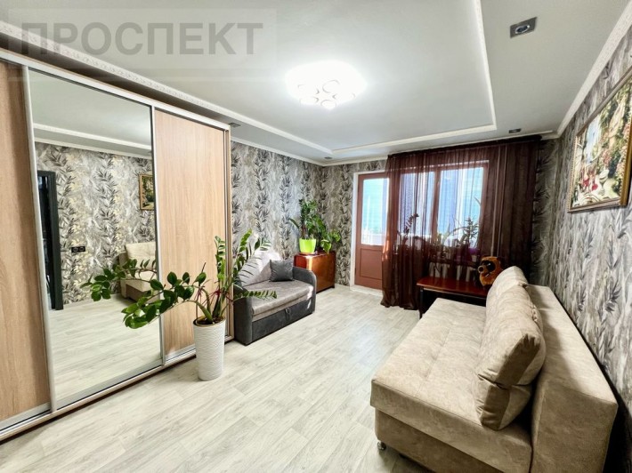 Продам 2 - кімн квартиру вул. Харківська (р-н САМ маркету ) - фото 1