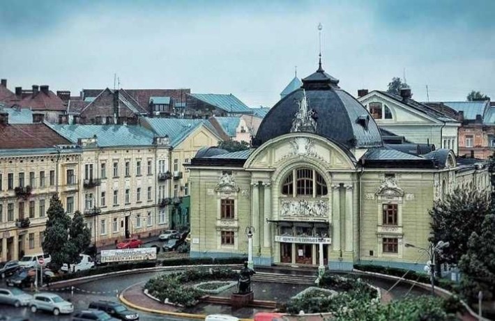 Продається 3-кімн квартира вул Лесі Українки (Театральна площа), Центр - фото 1