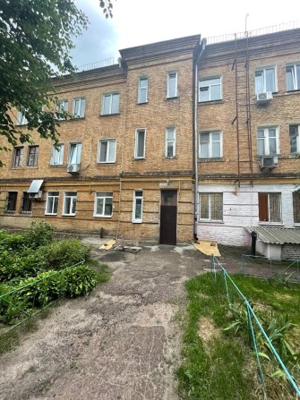 Продам 1 комн.  квартиру в Центре, район Площади - фото 1