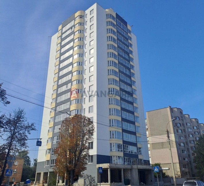 Продаж квартири в центрі - фото 1