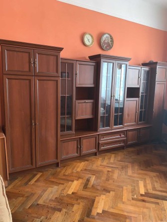 Продам двохкімнатну квартиру в центрі - фото 1