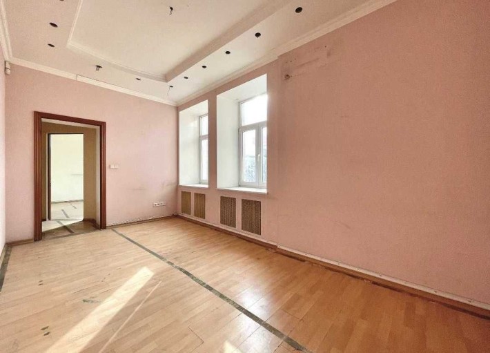 Продаж квартири 75м2 по вул. Костьольна, буд.6 - фото 1