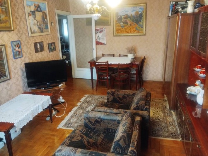 Продаж 4-х кімнатної квартири - фото 1