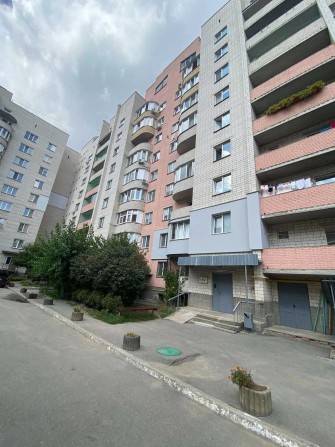 Продаж 3к квартири 80 кв. м на вул. Антонова Олега 27 - фото 1