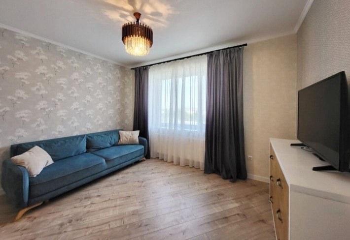 Продаж 1 к квартири 48 кв.м., по вул. Антонова Олега - фото 1