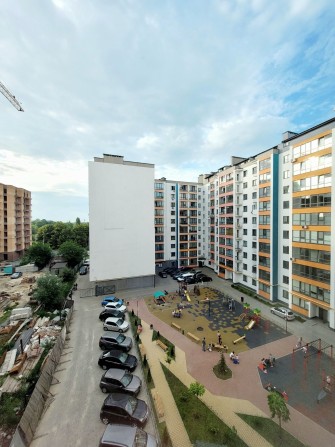 Продам 1-кім квартиру 46 м² ЖК Мрія на Покровській в зданій секції - фото 1