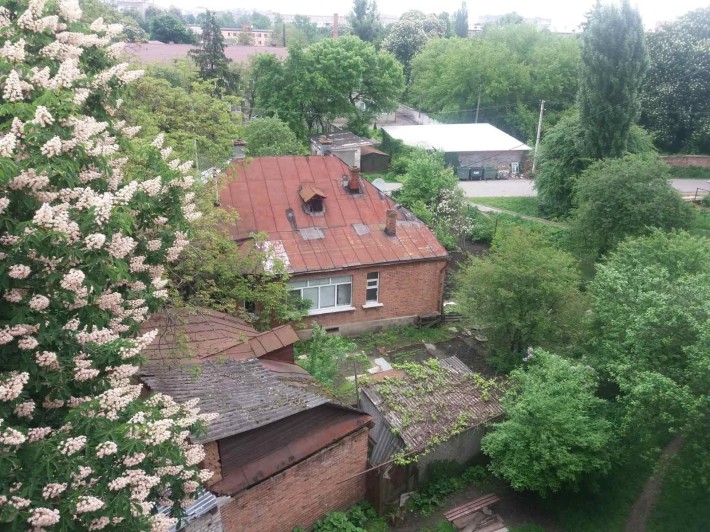 Частина будинку в центрі міста із приватизованою земельною ділянкою - фото 1