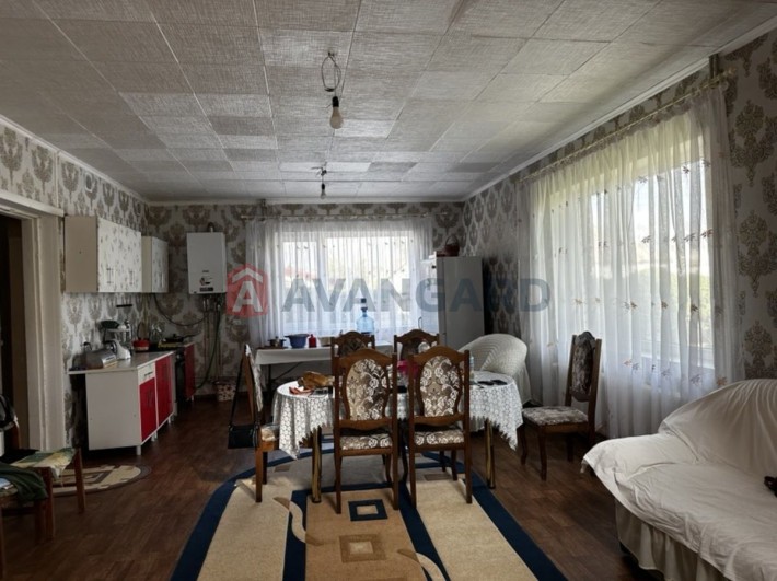 Продам дом с ремонтом 205 кв м, 5 комнат, кирпич, АНД, Петрозаводская - фото 1