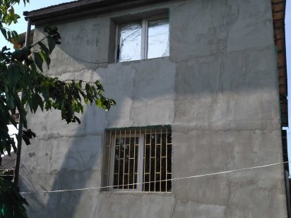 Продаю 2 поверховий дім з садом і ділянкою на 3 сотки