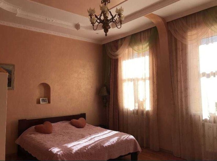 Оренда 2к квартири 70 м. кв. біля парку Шевченка - фото 1