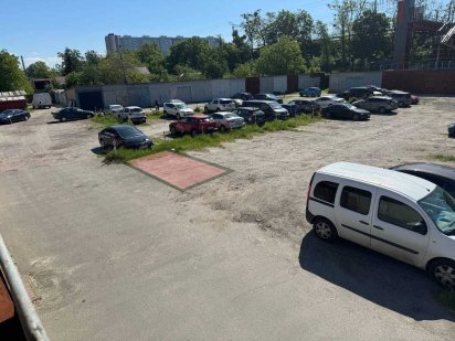 Паркомісце (Куренівка, Пріорка) Київ