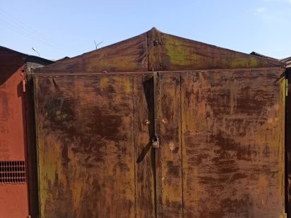 Гараж  металлический на Оболони кооператив Весна. Есть документы Киев