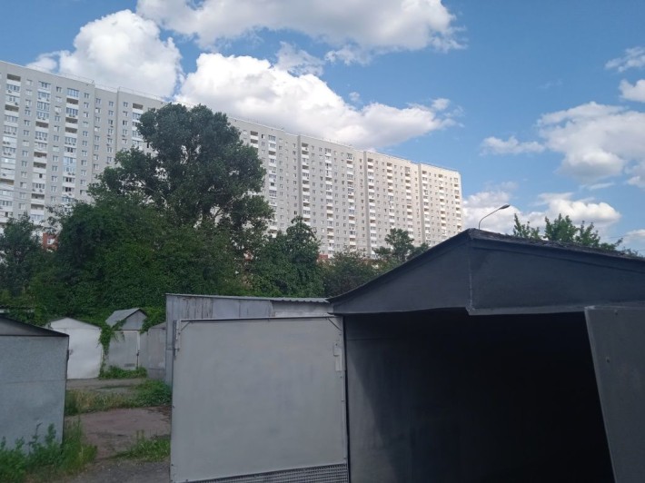 сдам или продам гараж можно под склад в гк десна круглосуточная охрана - фото 1