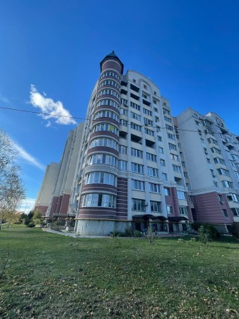 Продажа 3к- квартиры 113кв.м, Юности 3А.
Чабаны.Метро 2км.Без комиссии - фото 1