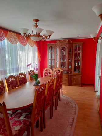 Продаж 4 кімн. кварт. + 2 підвала та гараж в центрі смт. Баришівка - фото 1