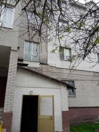 Продам 2 кімнатну квартиру в с  Рожни - фото 1