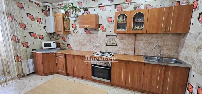 У продажу 2 кімн. квартира в Маріїнському - фото 1