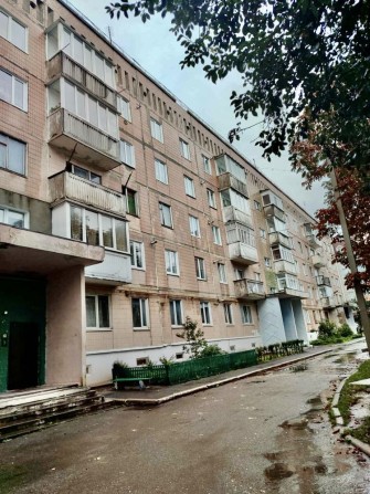 Продається 4-кімнатна квартира. Чортків - фото 1