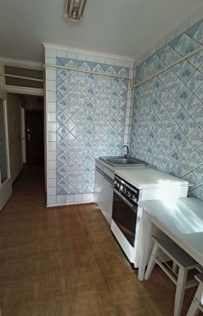 Продам 1-комн.из.квартиру, 39 м²,метро Героев Труда,возле ЦНАПа - фото 1