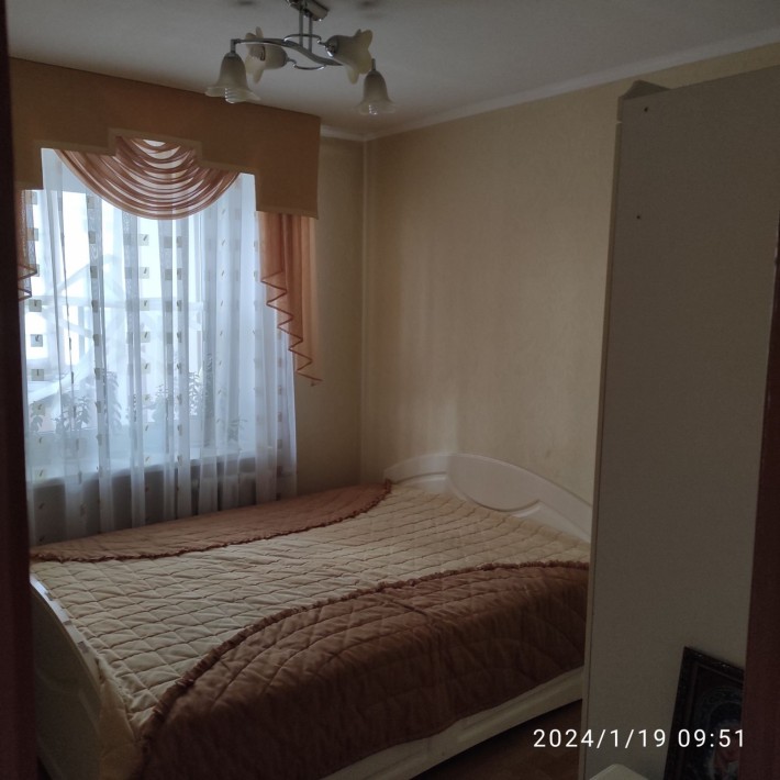 Продам 4 кімнатну квартиру у центрі міста Балаклія - фото 1