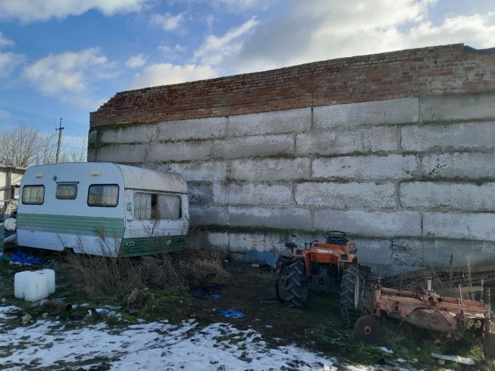 Виробнича база у Підгородньому - фото 1