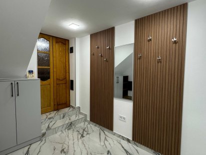 Оренда житла Велятино. Будинок/Кімнати для сімейного відпочинку Велятино