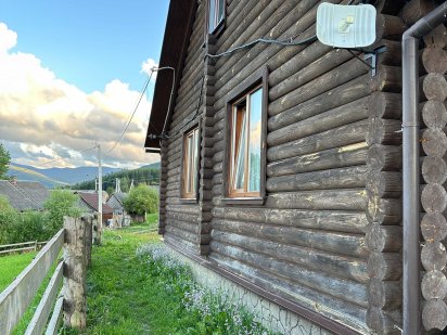 Казковий 2 поверховий котедж на 11 осіб поблизу РЦ Буковель. Лазещина