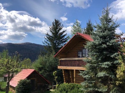 Відпочинок у Карпатах. Еко Котедж “Над Яром”. Чани Микуличин