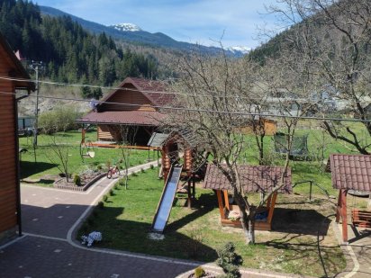 Котедж "ясень"на 2 номери 4-8 місць Микуличин