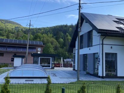 Котедж з басейном на 8 осіб .Сауна, джакузі. Микуличин