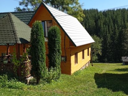 Здаєтся будинок у селі Яблуниця Яблуниця