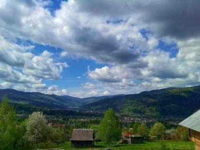 Садиба та чан  “У Петра“ Микуличин