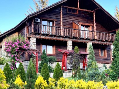 Карпати. Котедж Сьоме Небо. Яремче. Микуличин Микуличин