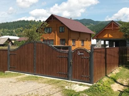 Здається садиба Hutsulka. Верховина