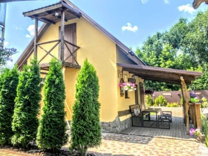 # 297 будинок подобово з банею на озері