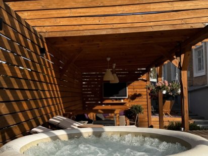 Будинок подобово Малая Александровка