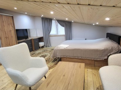 Дворівнева квартира Рахів Рахів