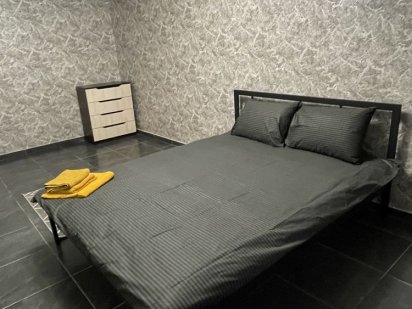 Здам однокімнатну квартиру подобово в центрі міста Карловка