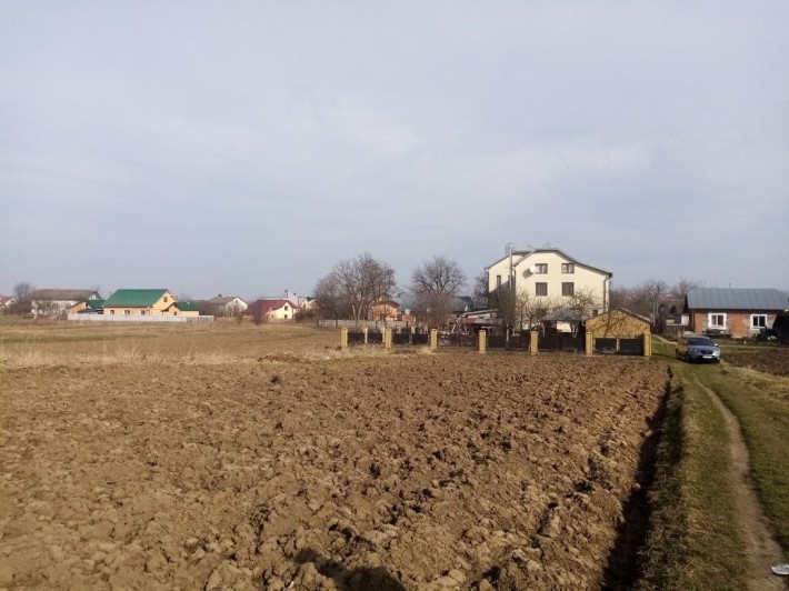 Продається земельна ділянка в с Підлужжі під забудову в житловому маси - фото 1