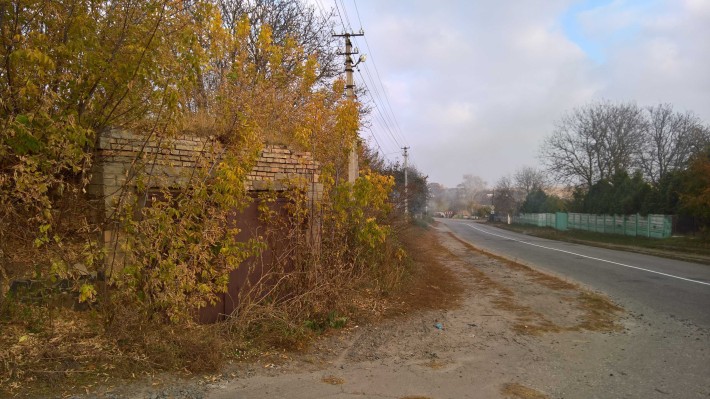 Гараж при дорозі в центрі с.В.Житин - фото 1