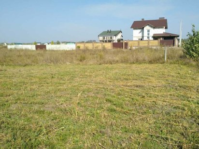 Продам участок під забудову.