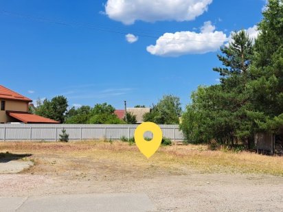 Участок возле пляжа р.Десна. Сады Зазимье (дачи),.