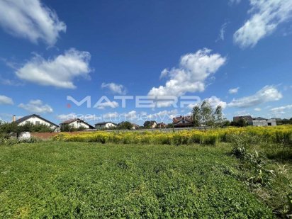 Колонщина продам ділянку під забудову 8 сот біля озера