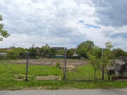 Земля, земельна ділянка Безуглівка/Мала Олександрівка, вул. Шкільна