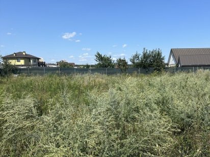 Продам участок в с Лютеж Лютіж