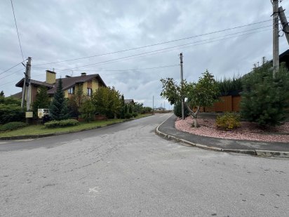 Продаж ділянки 10 сот з ЕЛЕКТРИКОЮ, с. Петрушки!