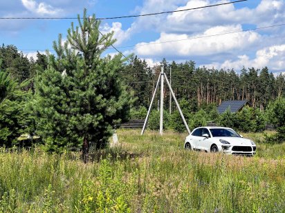 Продаж ділянки 10 сот правильної форми /15 км від Києва /2300 за сотку