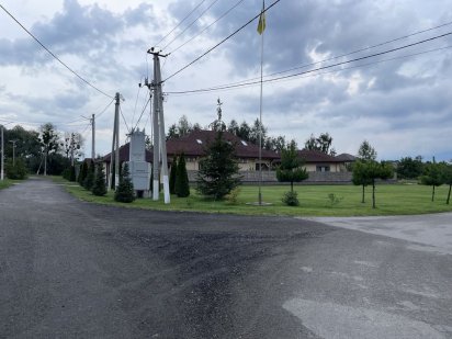 Продам участок 35 соток в с.Погребы ул. Гаевая