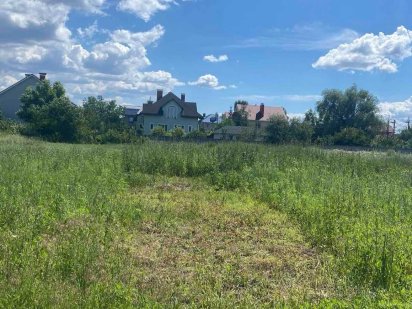 Погреби продам  10 сот.22000уо