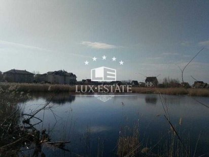 Продается участок под застройку 2,5 га со своим ОЗЕРОМ!